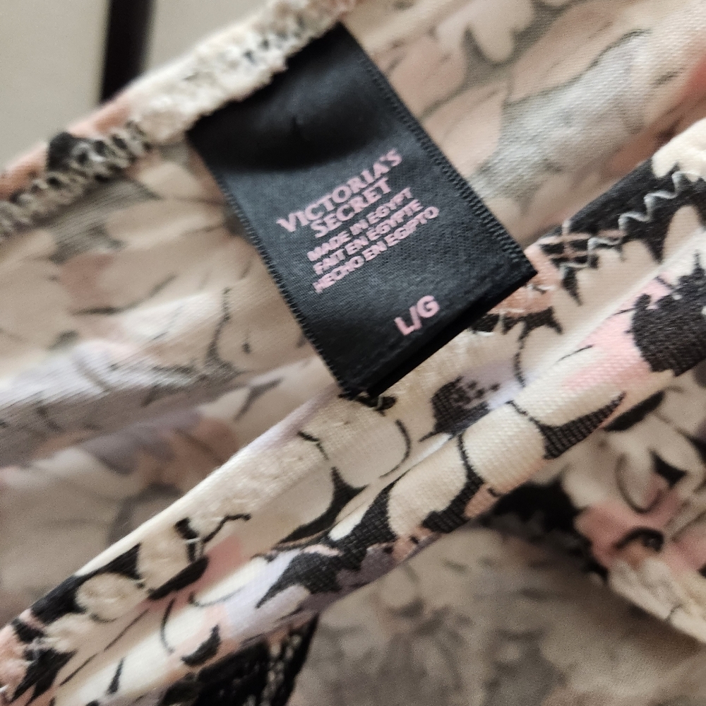 VS Intimates 2pcs - Picture 5 of 5